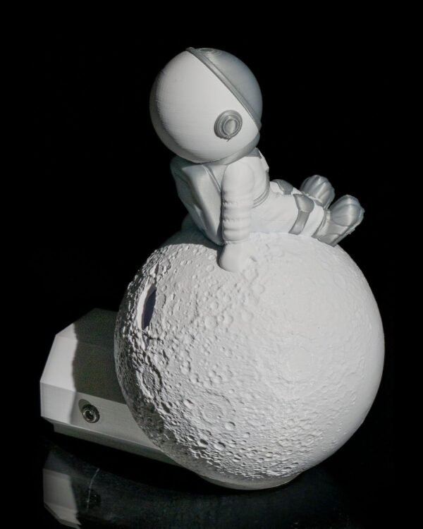 Wondering Astronaut - Image 2